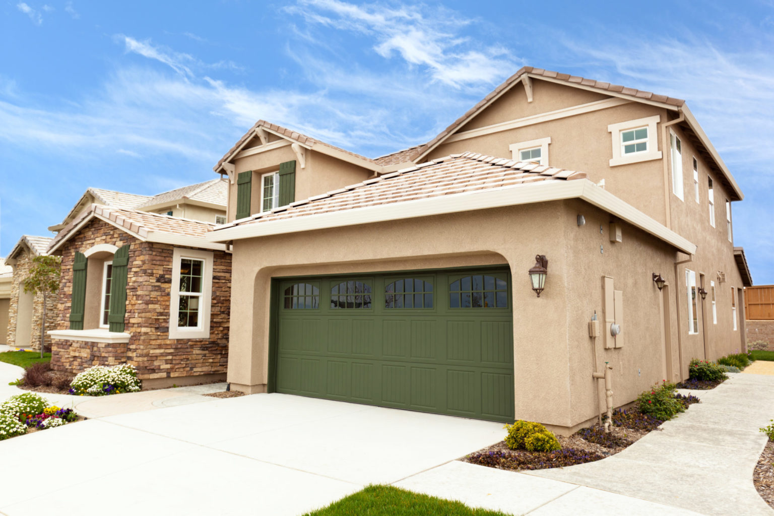 modern-american-suburb-houses-easy-open-door